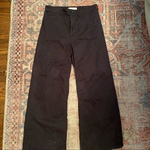 Everlane wide-legged cropped chino pant in black